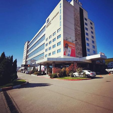 Hotel Elit Pernik Eksteriør bilde