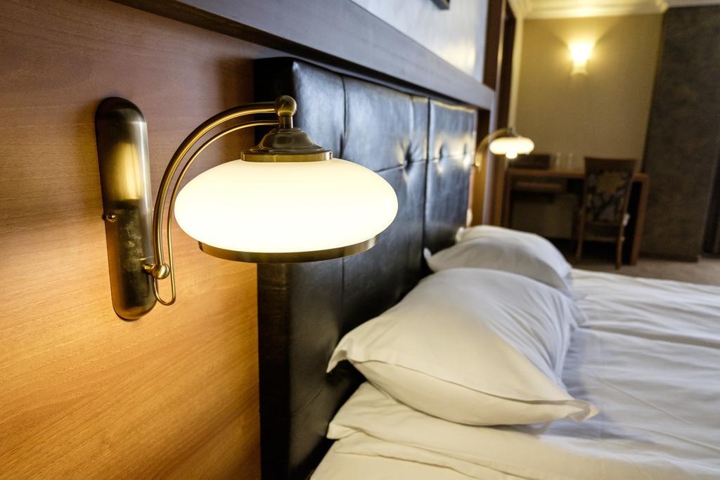 Hotel Elit Pernik Eksteriør bilde