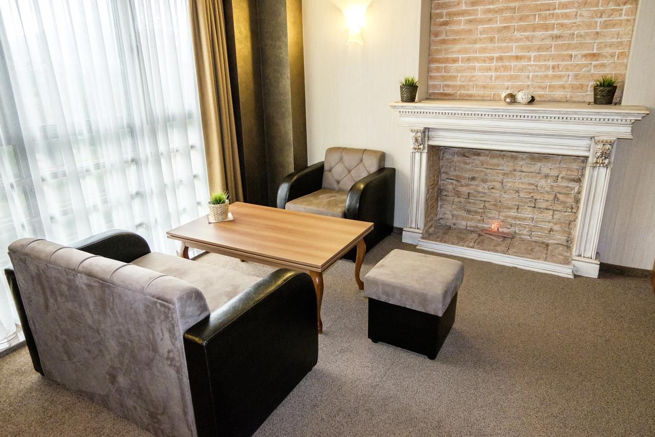 Hotel Elit Pernik Eksteriør bilde