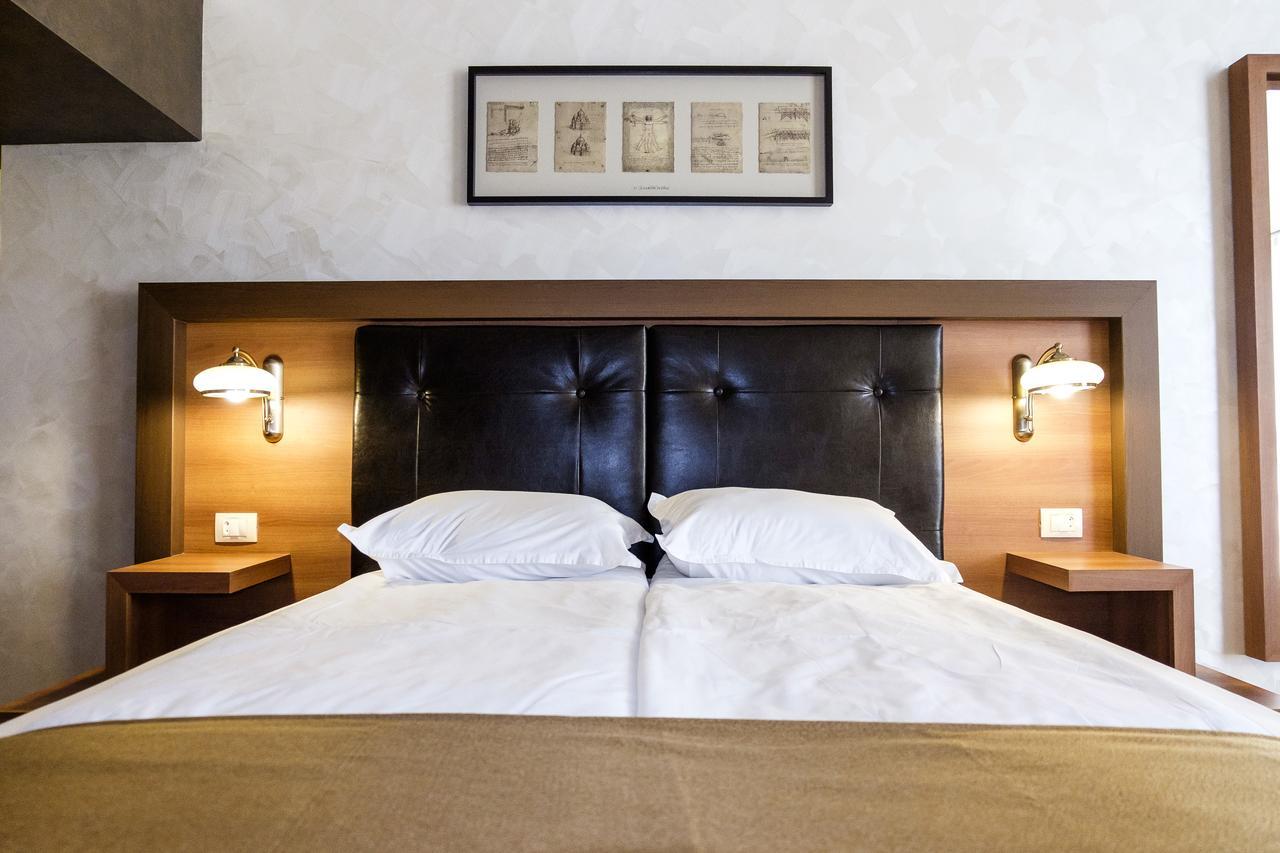 Hotel Elit Pernik Eksteriør bilde